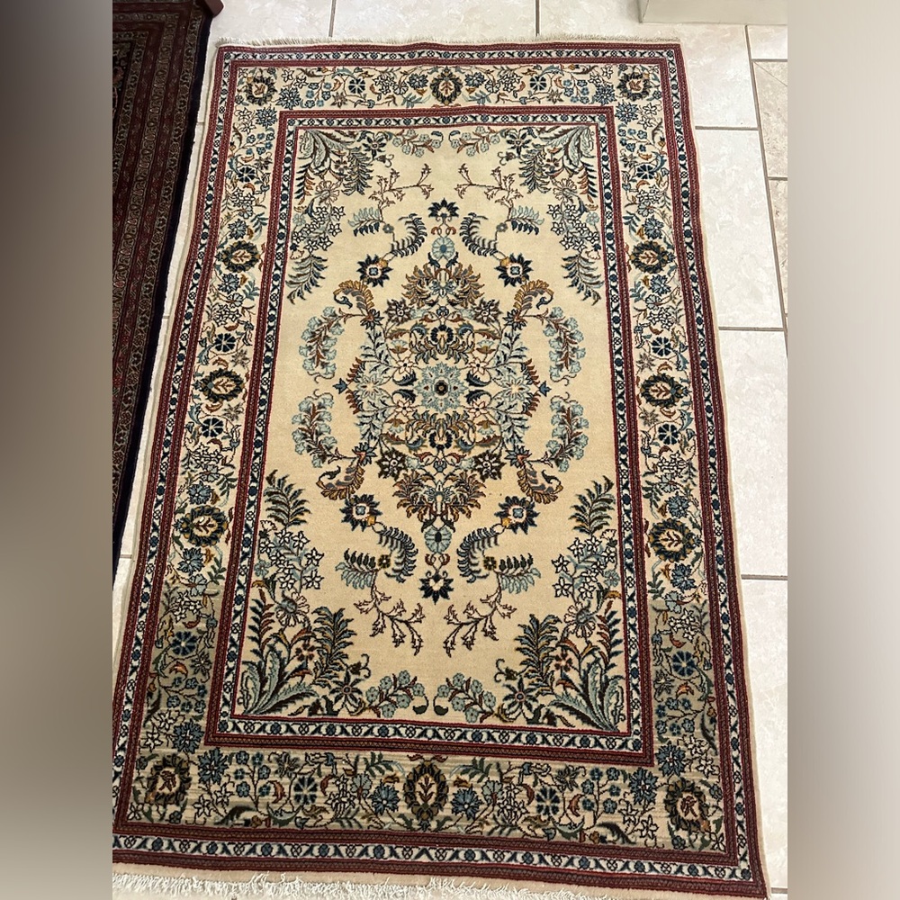 New Authentic Persian Hand-Knotted Kashan Rug